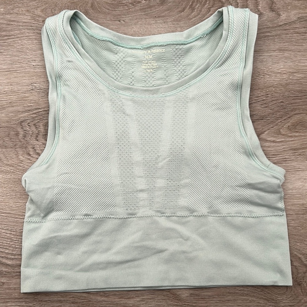 Padded athleisure crop top mint green